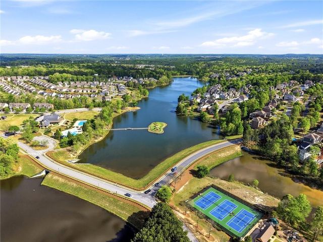 7812 Keepsake Lane, Flowery Branch, GA 30542