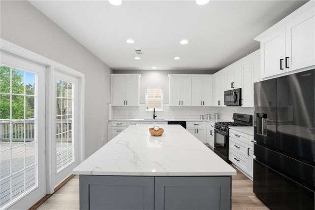 7812 Keepsake Lane, Flowery Branch, GA 30542