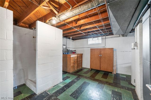 11120 Sharon Drive, Parma, OH 44130