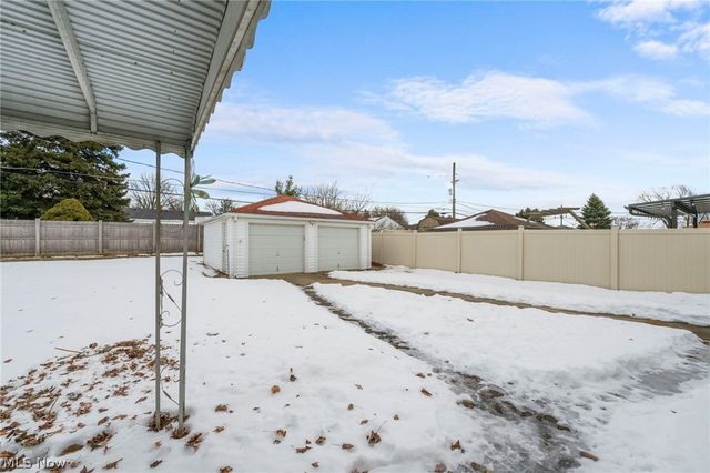 11120 Sharon Drive, Parma, OH 44130