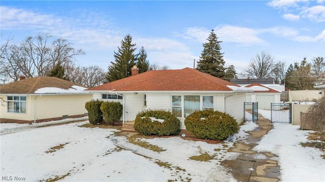 11120 Sharon Drive, Parma, OH 44130