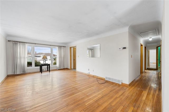 11120 Sharon Drive, Parma, OH 44130