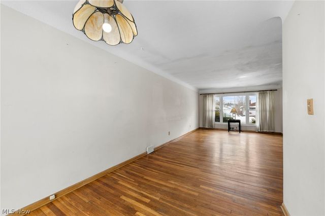 11120 Sharon Drive, Parma, OH 44130