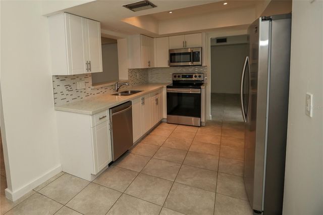 326 WHERLEY AVENUE SE, Port Charlotte, FL 33952