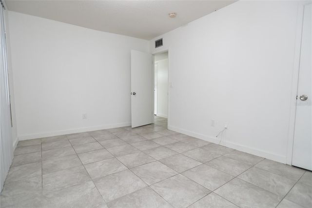 326 WHERLEY AVENUE SE, Port Charlotte, FL 33952