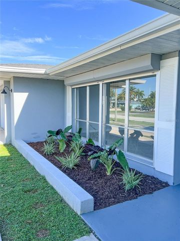 326 WHERLEY AVENUE SE, Port Charlotte, FL 33952