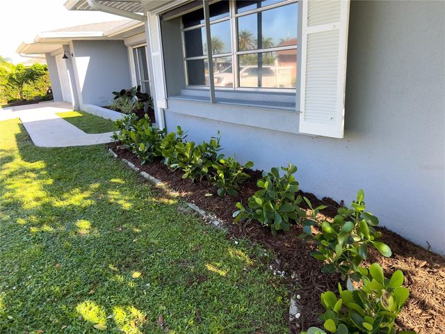 326 WHERLEY AVENUE SE, Port Charlotte, FL 33952