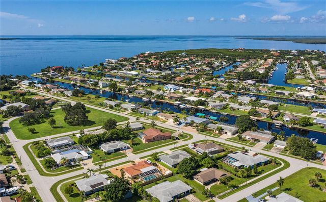 326 WHERLEY AVENUE SE, Port Charlotte, FL 33952