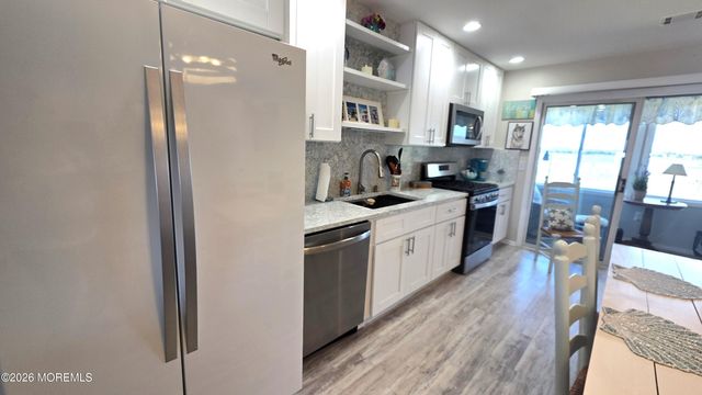 438 E Bay Avenue 15, Barnegat, NJ 08005
