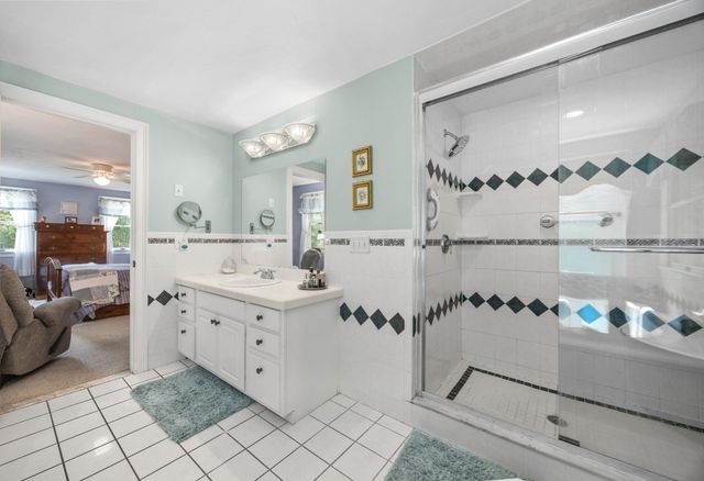 37 Malbone St, Lakeville, MA 02347
