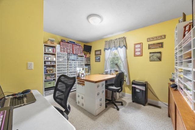 37 Malbone St, Lakeville, MA 02347