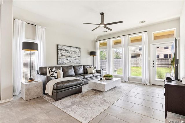 14560 Clydesdale Trl, San Antonio, TX 78254