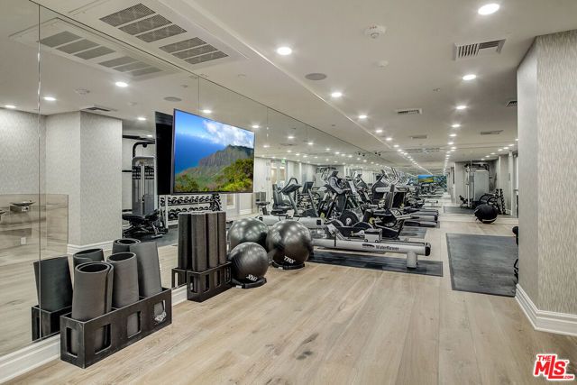 17325 Castellammare Drive 401, Pacific Palisades (los Angeles), CA 90272