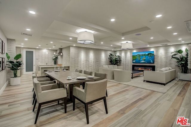 17325 Castellammare Drive 401, Pacific Palisades (los Angeles), CA 90272