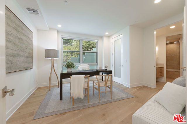 17325 Castellammare Drive 401, Pacific Palisades (los Angeles), CA 90272