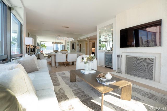 611 Washington Street 2505, San Francisco, CA 94111