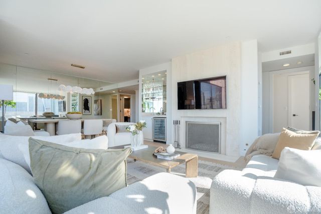 611 Washington Street 2505, San Francisco, CA 94111