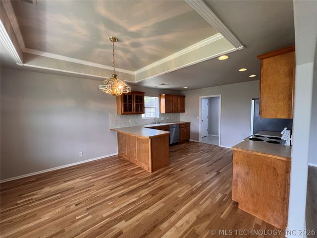 10766 E 121st Street North N, Collinsville, OK 74021