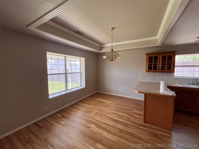 10766 E 121st Street North N, Collinsville, OK 74021