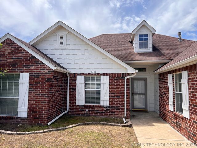 10766 E 121st Street North N, Collinsville, OK 74021