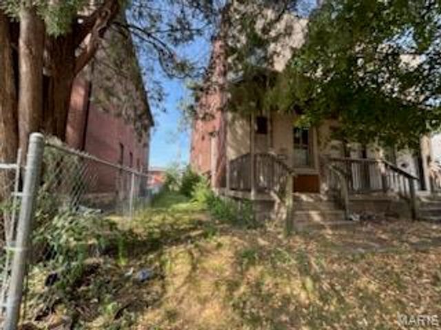 2205 Grand Avenue, Granite City, IL 62040