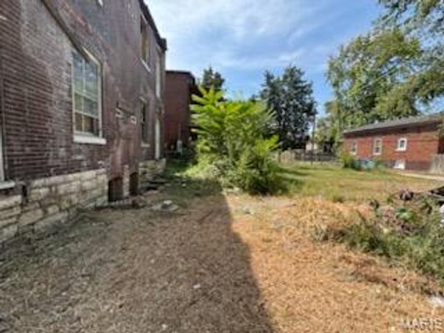 2205 Grand Avenue, Granite City, IL 62040