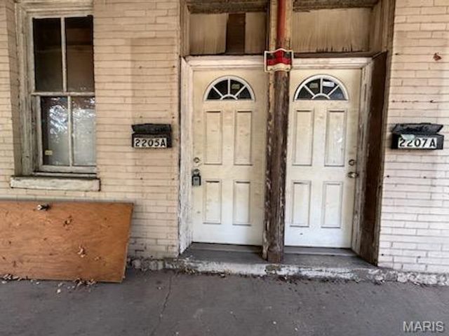 2205 Grand Avenue, Granite City, IL 62040