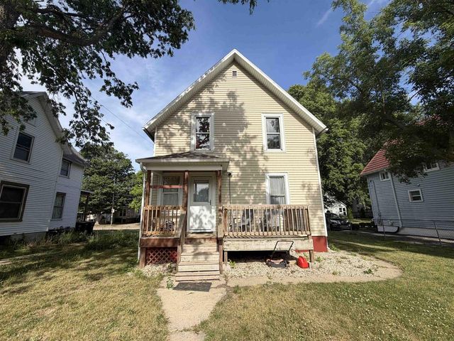 852 9th Street, Beloit, WI 53511