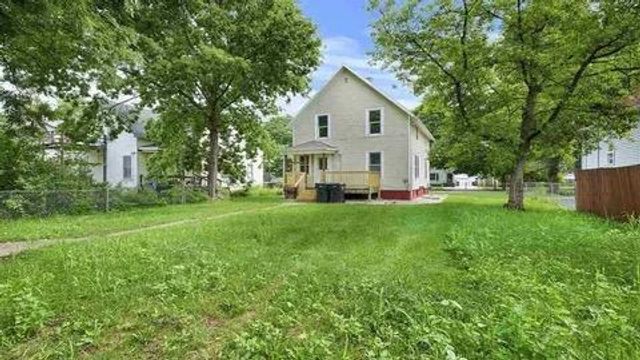 852 9th Street, Beloit, WI 53511