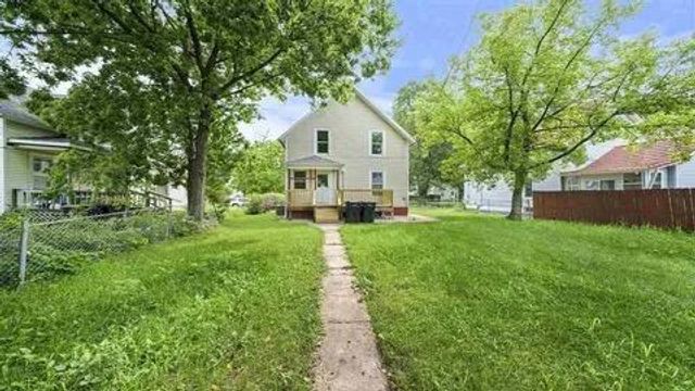 852 9th Street, Beloit, WI 53511