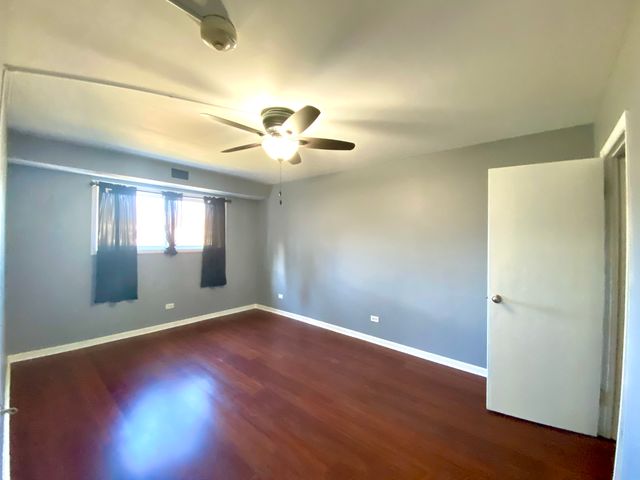4500 BEAU MONDE Drive 101, Lisle, IL 60532