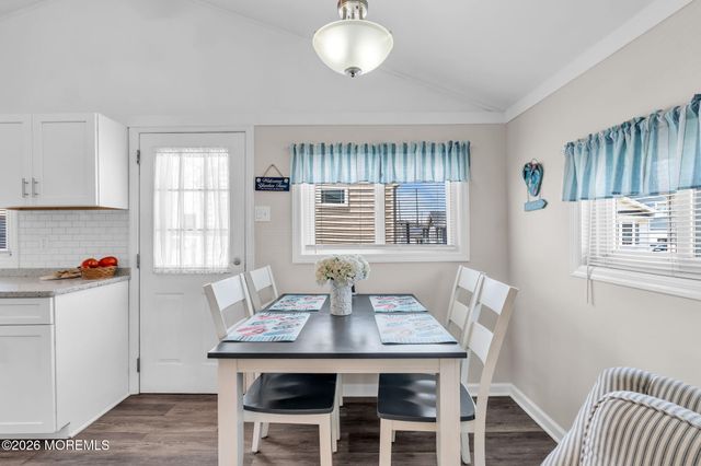 15 E Bayberry Way, Lavallette, NJ 08735