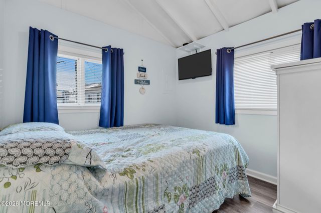 15 E Bayberry Way, Lavallette, NJ 08735