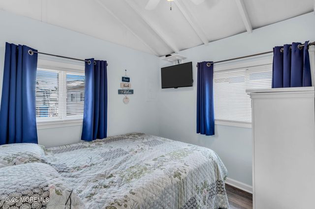 15 E Bayberry Way, Lavallette, NJ 08735