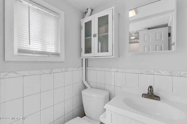 15 E Bayberry Way, Lavallette, NJ 08735