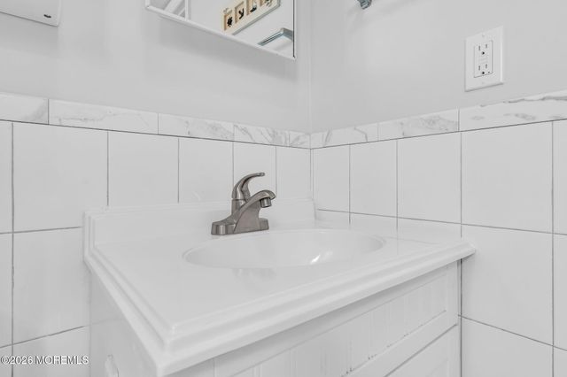 15 E Bayberry Way, Lavallette, NJ 08735