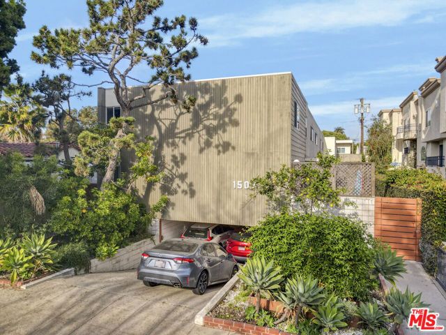 1507 Berkeley Street, Santa Monica, CA 90404