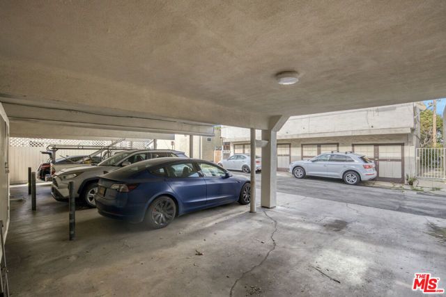 1507 Berkeley Street, Santa Monica, CA 90404