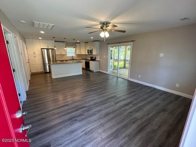 1520 Hickman Road NW, Calabash, NC 28467