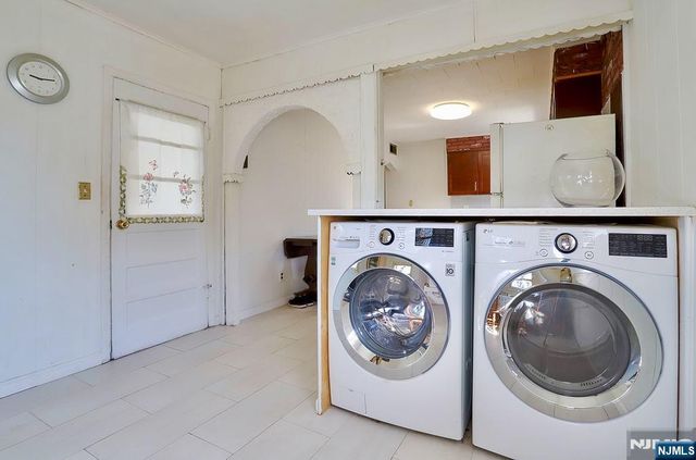 27 Joseph Street, Moonachie, NJ 07074