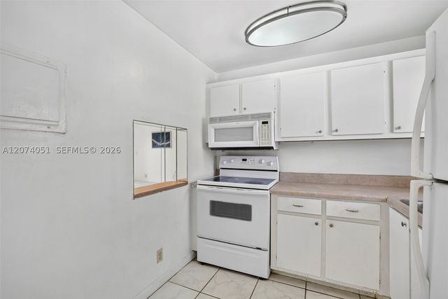 2731 N Pine Island Rd 205, Sunrise, FL 33322