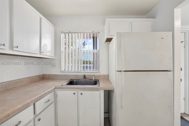 2731 N Pine Island Rd 205, Sunrise, FL 33322
