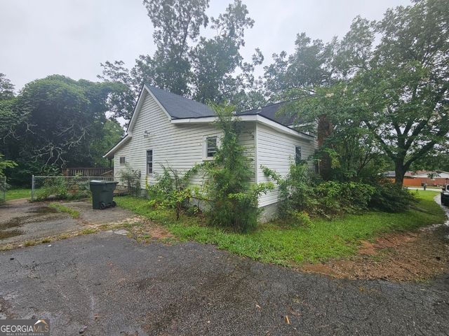 1232 Eastview Road, Conyers, GA 30012