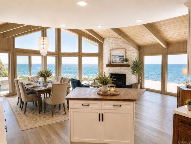 1999 Sherwood Drive, Cambria, CA 93428