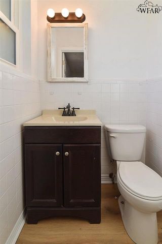 1107 W LOUISA AVENUE, Iowa Park, TX 76367