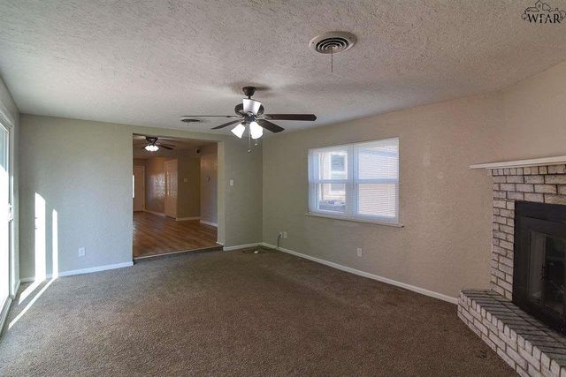1107 W LOUISA AVENUE, Iowa Park, TX 76367