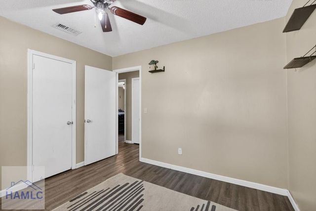 204 Honeylane Circle, Hinesville, GA 31313