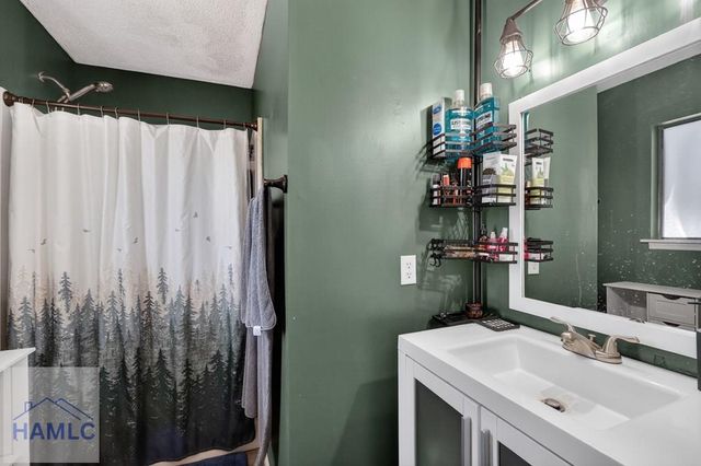 204 Honeylane Circle, Hinesville, GA 31313