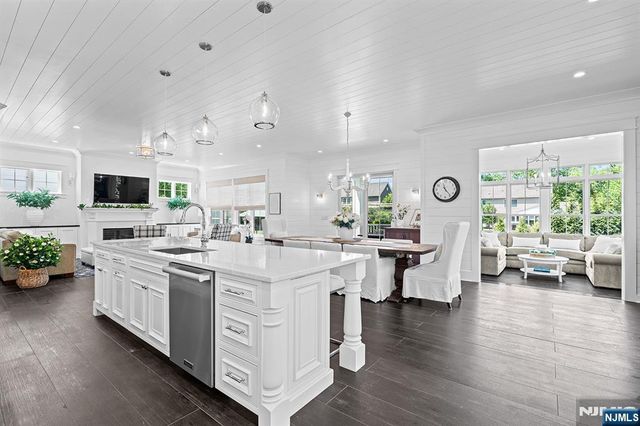 255 Boulevard, Pequannock Township, NJ 07444