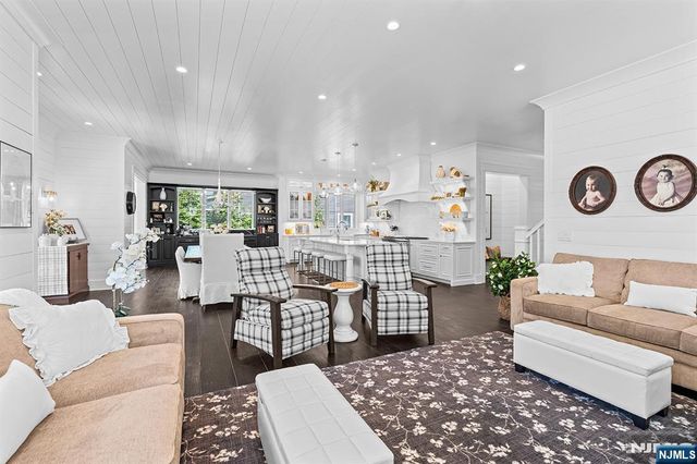 255 Boulevard, Pequannock Township, NJ 07444